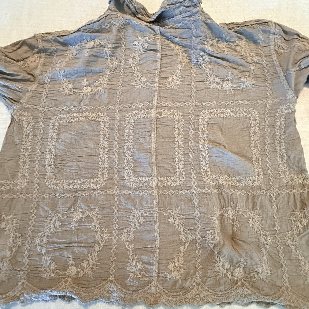 Womens Boho Embroidered Blouse Button Front Lagenlook Crinkle Scalloped Hem - Picture 3 of 3